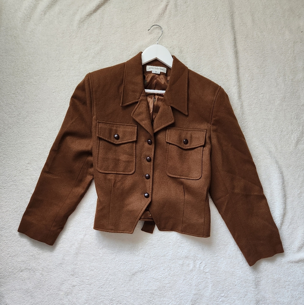 VINTAGE Jones New York Size 12 100% Wool Jacket Brown